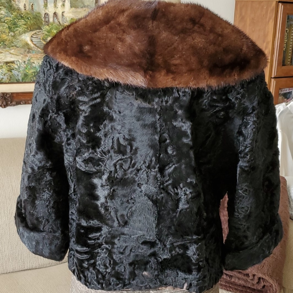 Vintage Black with mink fur coat,  the black fur is called Persian lamb or broad - Picture 7 of 10